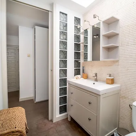 Azahara I, 25a Small Cozy With Great Views Located In The Popular Area Of Nueva Andalucia * Marbella