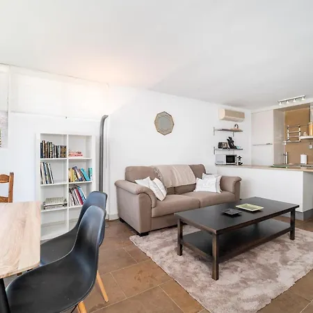 Apartamento Azahara I, 25a Small Cozy With Great Views Located In The Popular Area Of Nueva Andalucia