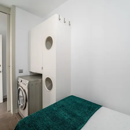 Azahara I, 25a Small Cozy With Great Views Located In The Popular Area Of Nueva Andalucia