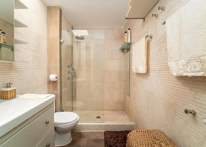 Apartment Azahara I, 25a Small Cozy With Great Views Located In The Popular Area Of Nueva Andalucia *